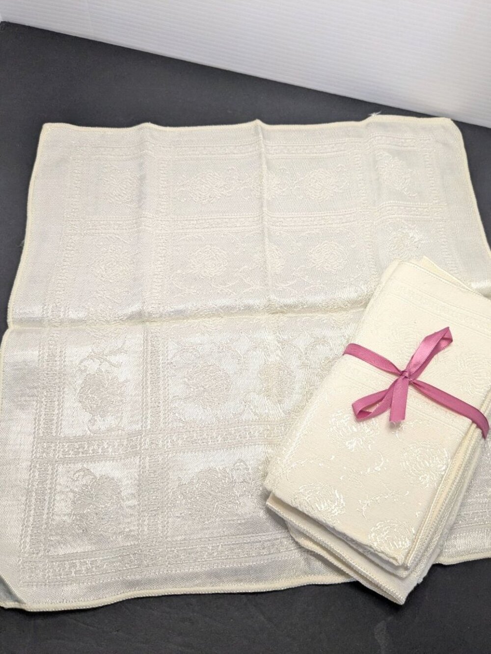 Jacquard Ivory Floral Pattern Dinner Napkins Set Of 8 Vintage Linen